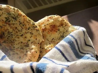 طرز تهیه نان سبزیجات 