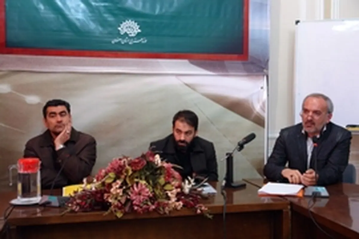 در جنگ مولفه‌ها و موضوعات متعددی وجود دارد که جامعه نیاز به بیان آن دارد