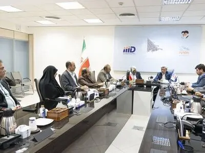 بازدید رئیس دانشگاه خواجه‌نصیرالدین‌طوسی از منطقه بین‌المللی نوآوری ایران