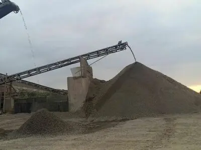  وضعیت آلایندگی معادن شن و ماسه اطراف شیراز تعیین تکلیف می شود
