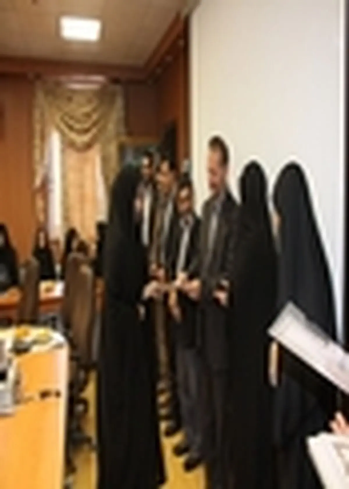 تجلیل از بانوان شاغل در شرکت آبفای زنجان به مناسبت میلاد حضرت زهرا(س)