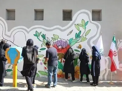 «نقش مهر» روی ۶۰ هزار متر مربع دیوارهای مدارس پایتخت