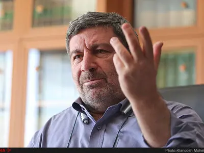 دشمن با استفاده از هر کلیپ و مصاحبه‌ای به تخریب چهره‌ها می‌پردازد / افراد با اشتباهاتشان زمینه‌ساز این تخریب می‌شوند