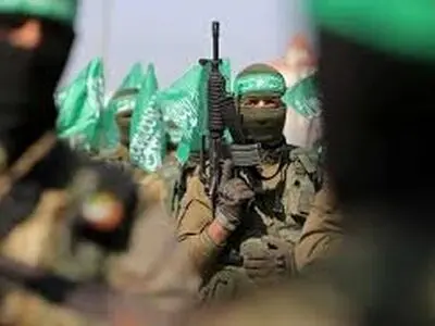 لحظات آماده‌سازی اسیر رژیم‌صهیونیستی قبل‌از تحویل+فیلم