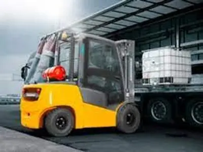 افزایش ۴۰ درصدی تخلیه و بارگیری کالا در مجتمع بندری انزلی
