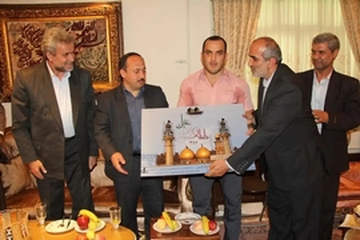 تقدیر مسئولان قزوینی از احسان لشگری و مربی‌اش