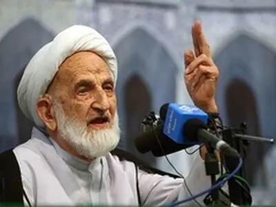 جوانان باید برای مطالعه نهج البلاغه تشویق شوند
