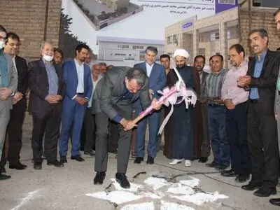 ۷۰ درصد مدارس کاشان خیرساز است/ برگزاری آیین کلنگ زنی مدرسه خیرساز در راوند