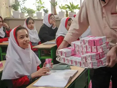 شیر رایگان، امسال در شرایط آموزش مجازی هم توزیع می‌شود/ کنترل ۲ درصدی کوتاه‌قدی کودکان 