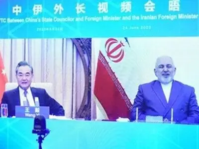 عبر الفیدیو کونفرانس.. ظریف یبحث مع نظیره الصینی 