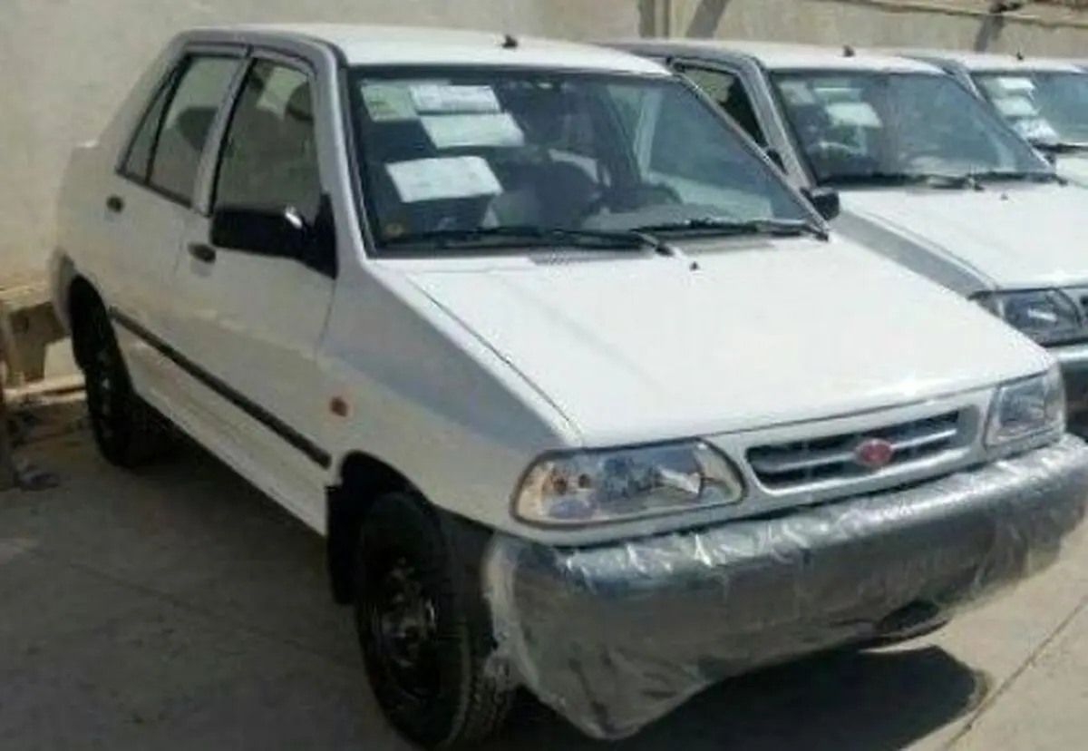کشف و توقیف 4  خودروی احتکار شده در پارکینگی در آستارا