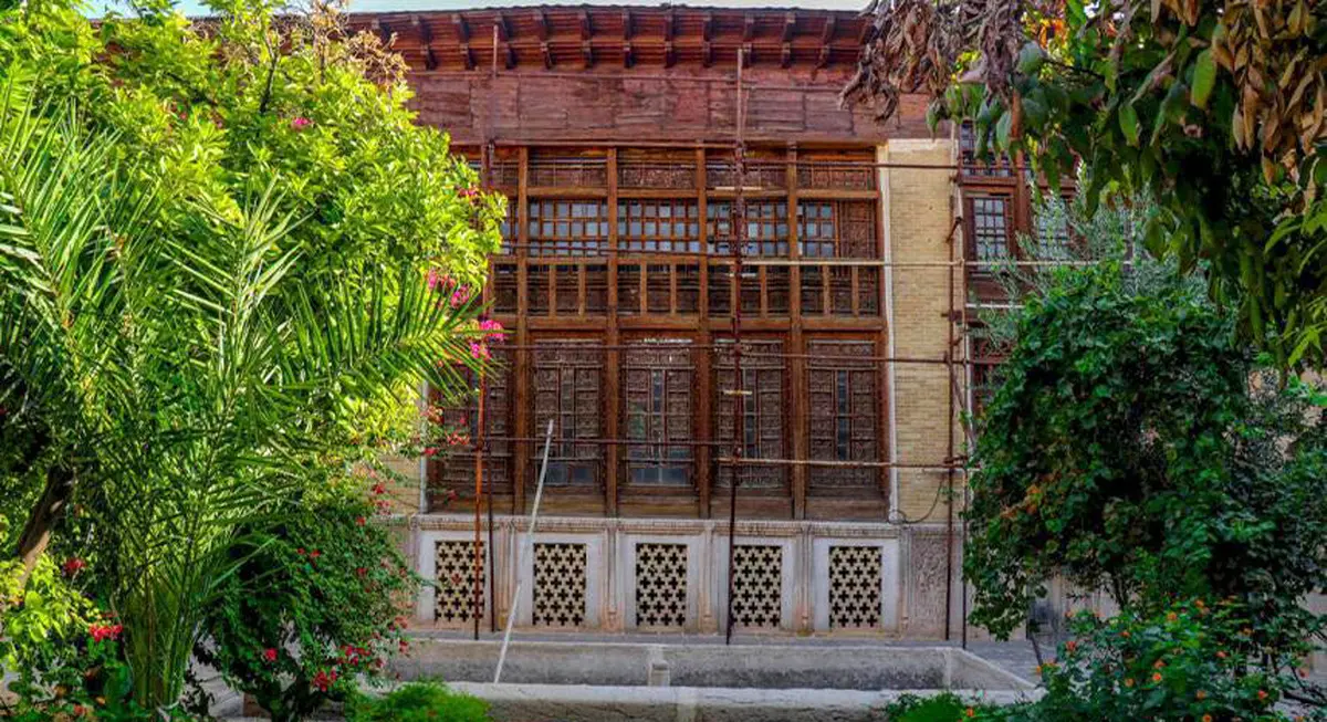 میراث فرهنگی تکلیف ۲۸ خانه تاریخی شیراز را مشخص کند
