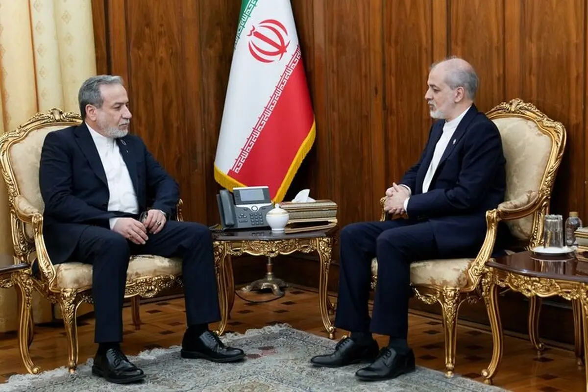 دیدار سفیر جدید ایران در ایتالیا با عراقچی

