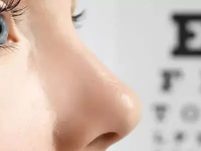 نابینا شدن عابر پیاده بخاطر برخورد نارنجک با چشمش + فیلم