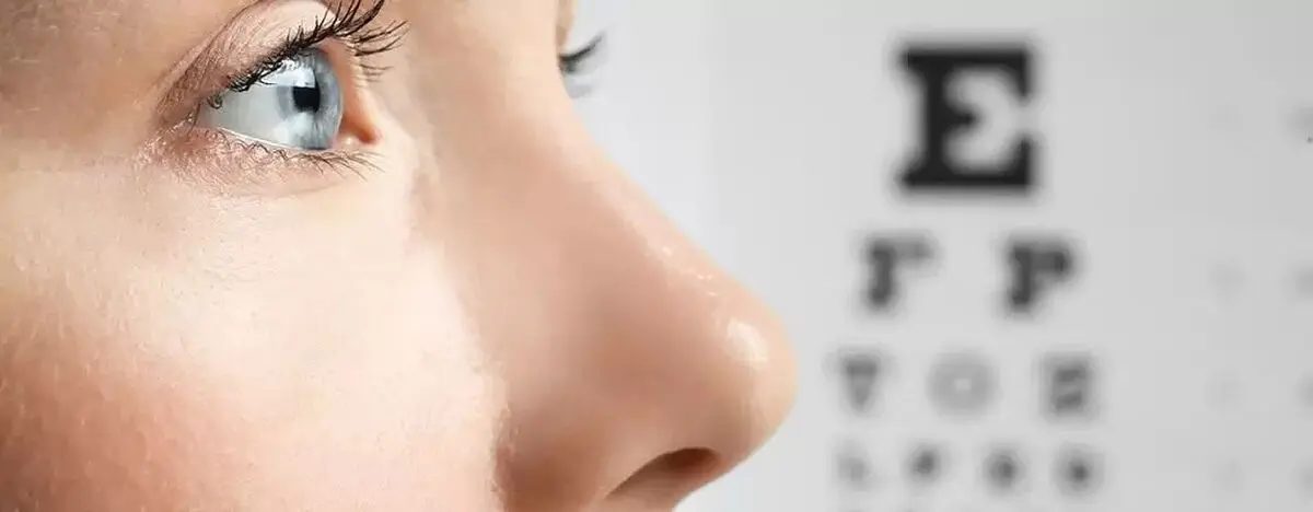 نابینا شدن عابر پیاده بخاطر برخورد نارنجک با چشمش + فیلم
