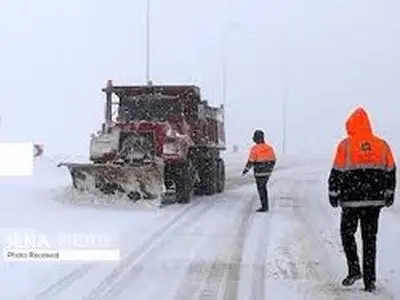آماده‌باش ۵۵۷ نیروی راهداری همدان در پی احتمال بارش برف