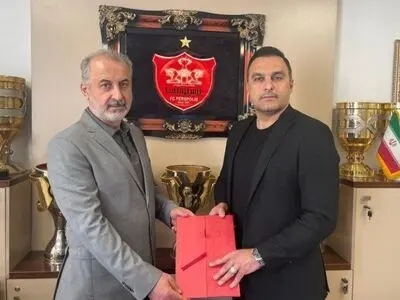 محمد محمدی: رقبای پرسپولیس 15 و 20 میلیارد به بازیکنان پیشنهاد می‌دهند