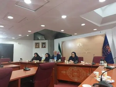 دانشجویان به‌جای انتظار کشیدن برای استخدام،به‌فکر کارآفرینی باشند