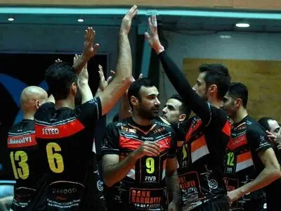 اتفاق تلخ برای والیبال ایران؛ بانک سرمایه منحل شد!