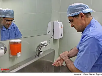 عمل جراحی چشم مهدی کروبی و زهرا رهنورد