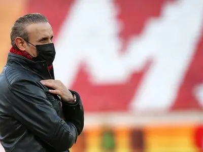 یحیی گل محمدی مدیرعامل پرسپولیس را به دادگاه کشاند
