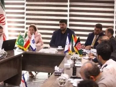  نشست کمیته بهداشت و درمان اربعین ٩٨ و سفراى کشور‌هاى همسایه