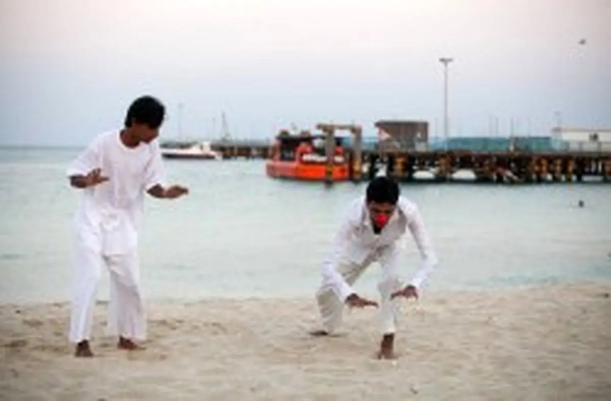 اجرای 9 نمایش‌ ساحلی در روز دوم جشنواره بین المللی تئاتر کوتاه کیش