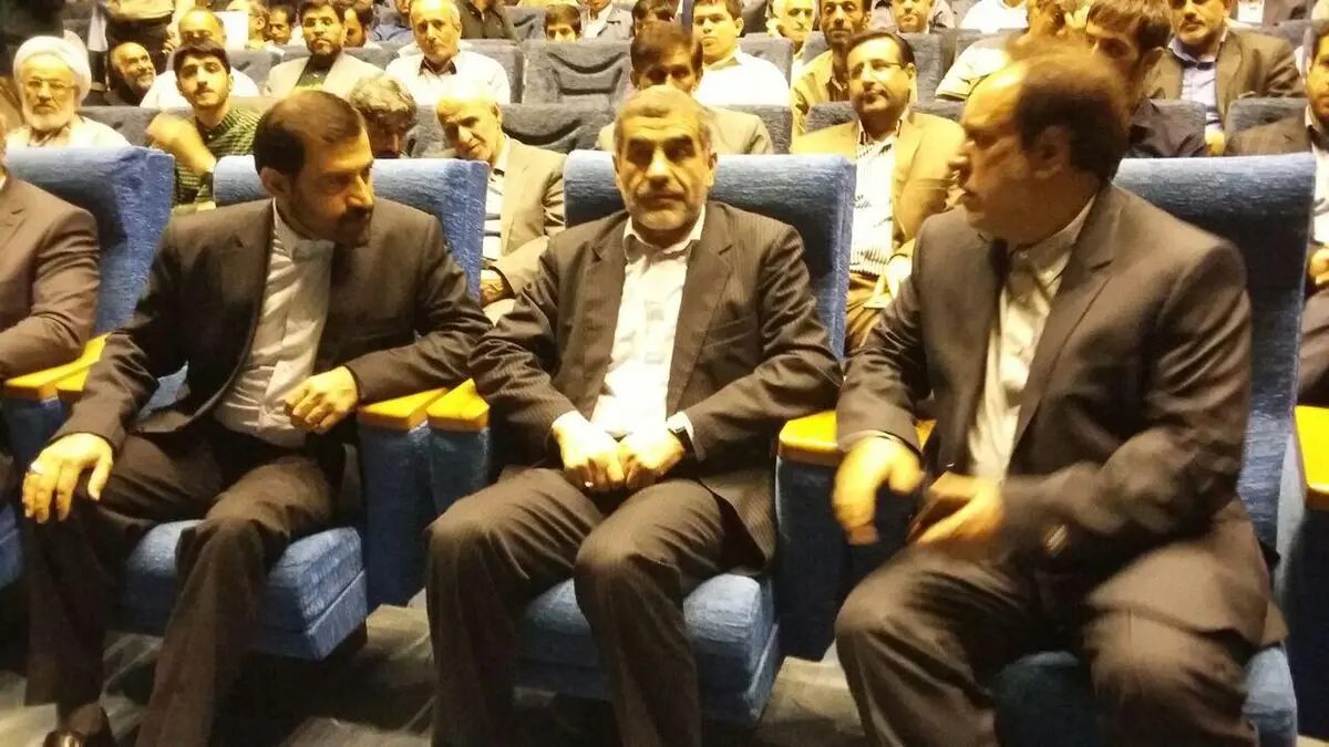 حاشیه‌های همایش فرهنگیان حامی حجت‌الاسلام رییسی