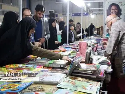 برگزاری دوازدهمین نمایشگاه بزرگ کتاب یزد در پایتخت کتاب ایران / حضور 315 ناشر در نمایشگاه

