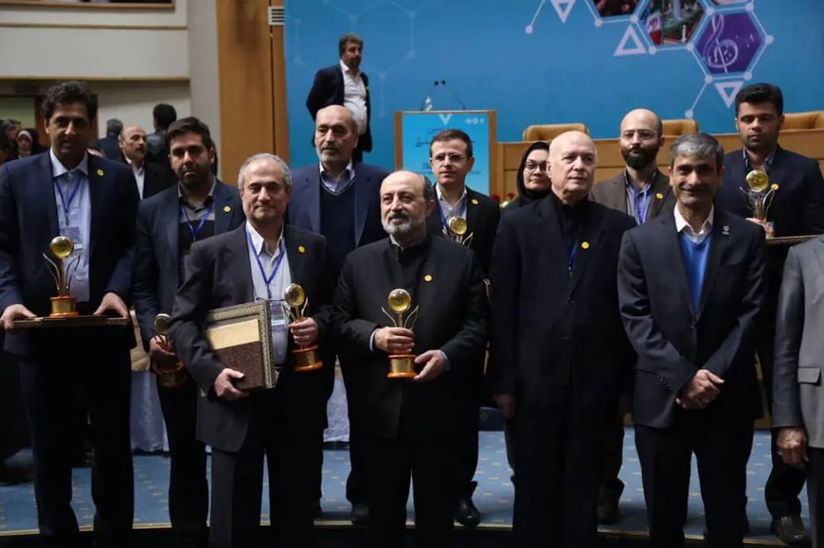 رتبه نخست جشنواره خوارزمی به داریوش طلایی اعطا شد