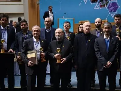 رتبه نخست جشنواره خوارزمی به داریوش طلایی اعطا شد