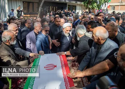 تشییع پیکر «احمد ناطق نوری»