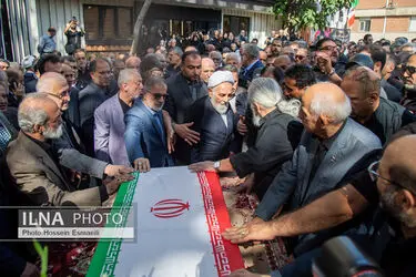 تشییع پیکر «احمد ناطق نوری»