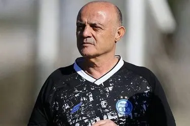 بیزاتی: از اینکه در استقلال هستم خوشحالم / کارتال باید در پرسپولیس می‌ماند 