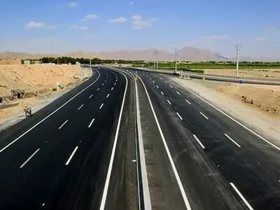 پروژه آزاد راه همدان - کرمانشاه- خسروی با ۸ هزار میلیارد آغاز شد