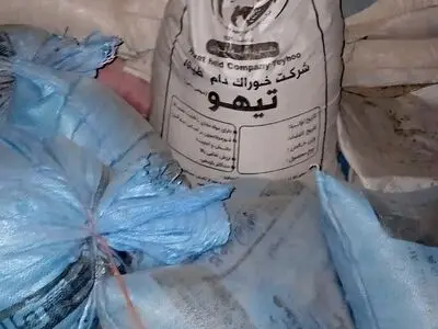 کشف بیش از ۱۵ تن کود تقلبی در انبار فرد سابقه‌دار در آمل/ پلمب انبار و توقیف خودرو