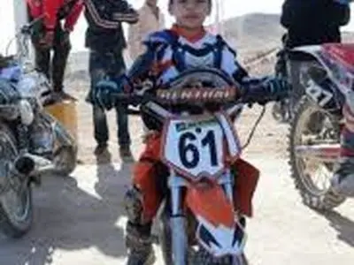 آغاز صدور گواهینامه موتورسیکلت برای نوجوانان ۱۶ ساله/فیلم