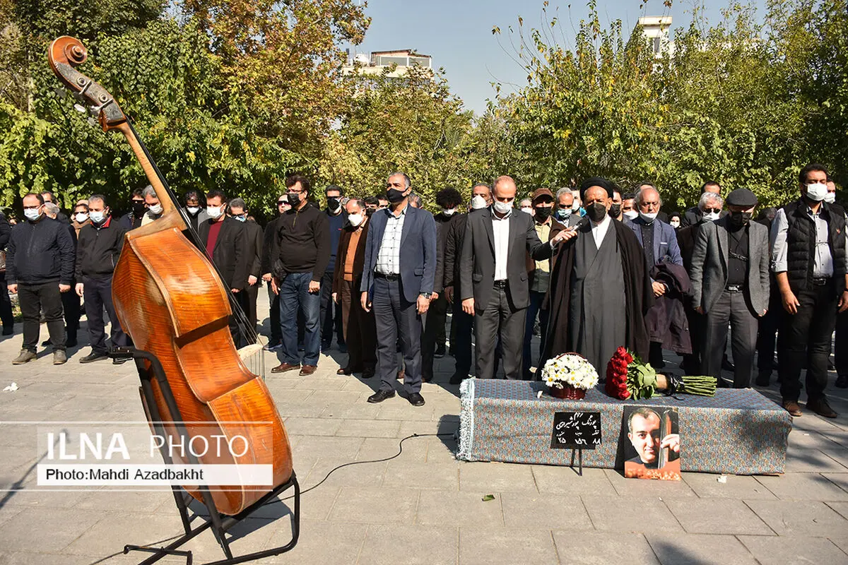 پورنگ در ارکسترهای ما ستون و نماد لبخند بود/ پورشیرازی  یکی از سرمایه‌های بزرگ موسیقی کشور بود/ سازی که تا نماز میت هنرمند را همراهی کرد