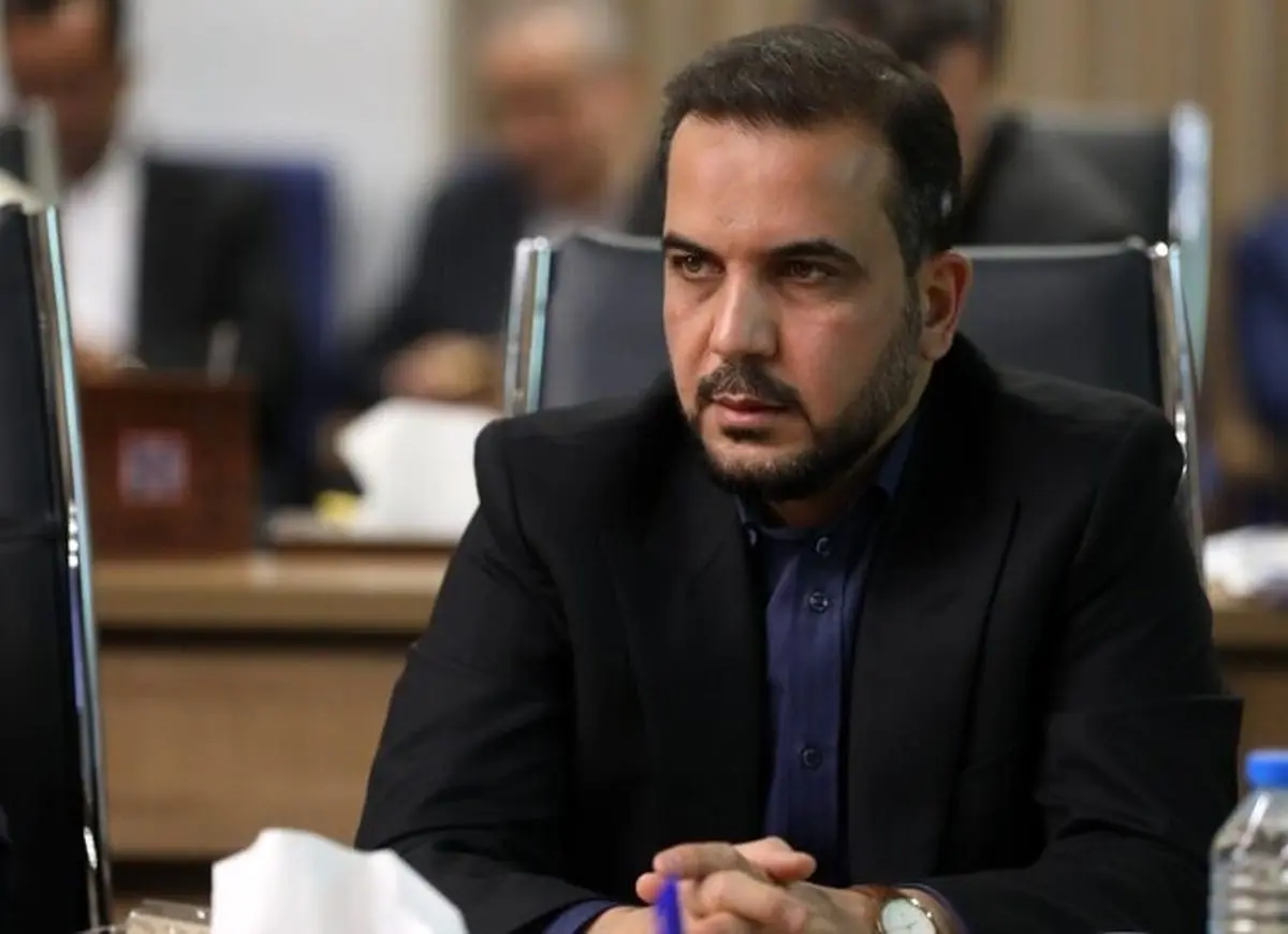 یوسفی: درباره تغییر شیوه توزیع بنزین شفاف‌سازی شود/ نیکزاد: دولت برای هر تصمیمی در این‌باره با مجلس هماهنگی می‌کند