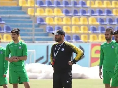 دیدار با تراکتور شطرنج‌گونه بود/ بازیکنان ما فداکارانه بازی کردند/ تراکتور تنها تهدید جدی قهرمانی پرسپولیس است