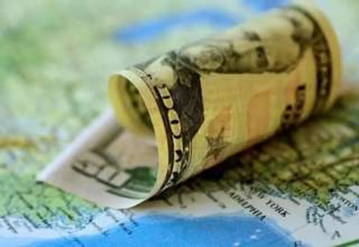 آثار روانیِ دلار ۶ هزار تومانی همچنان باقی‌است/دلار خرید و فروش نمی‌شود