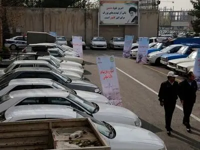 ۷۰۰۰ خودرو در پارکینگ‌های تهران رها شده‌اند
