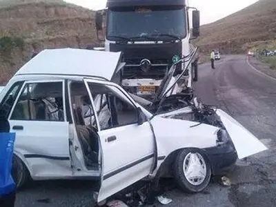 کشته شدن ۵ نفر بر اثر برخورد تریلر با پراید در بیرانشهر
