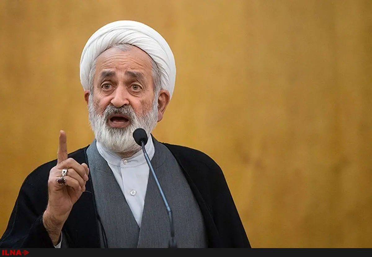 از توزیع فرم توسط معاونان پارلمانی وزارتخانه‌ها برای انصراف نمایندگان از سوال از رییس‌جمهور تعجب می‌کنم / تا ظهر امروز اسامی را افشا می‌کنیم