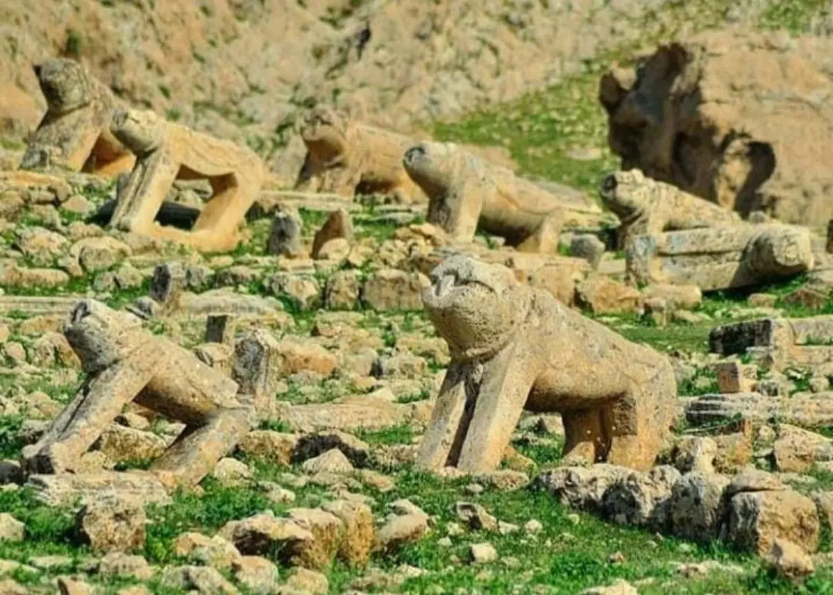 شیرِ سنگی ریشه در فرهنگ بختیاری دارد / گستره "بردشیرها" فراتر از یک استان است