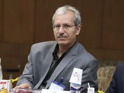واکنش نصیرزاده به قهر همدانی، آقایی و آذرنیا از گسترش فولاد