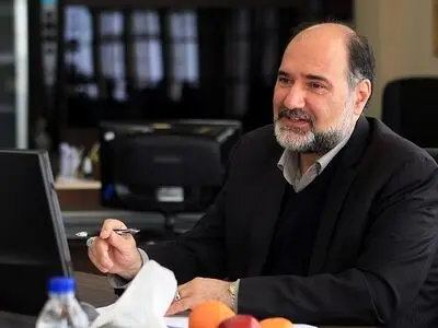بازدید معاون توسعه مدیریت وزیر ارشاد از تئا‌تر شهر