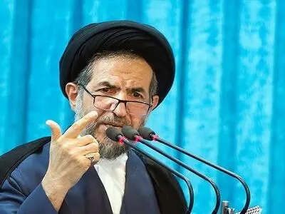 خطیب طهران: استراتیجیة ایران هی منع وقوع الحرب فی المنطقة