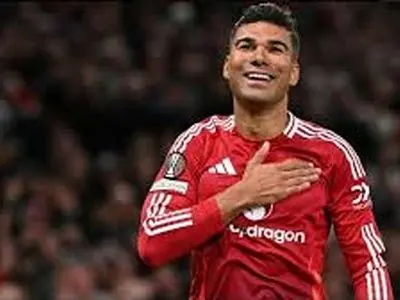 جشن پرشور کاسمیرو با هواداران منچستریونایتد