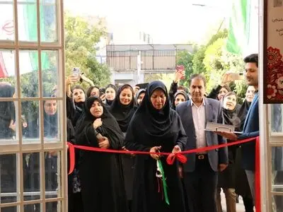 افتتاح نمایشگاه دانشگاه ملی مهارت دختران الزهرا(س) شیراز 